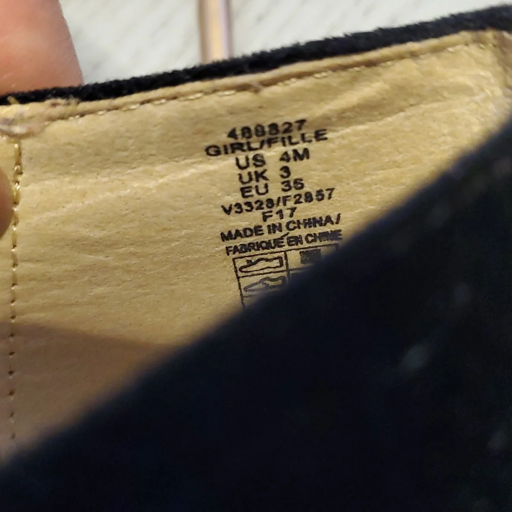 Lands'end Black Velvet Girl's Slip-On Flats with Orange Fox. Size 4M.